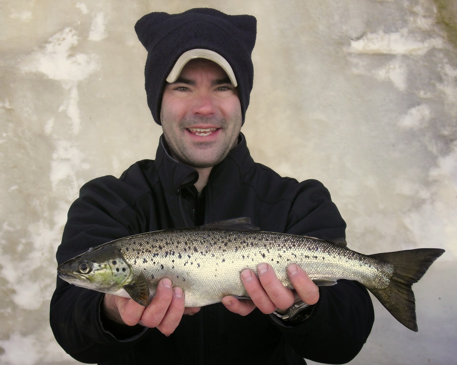 The Maine Outdoorsman Ice Fishing Salmon, Predator Hunting Coyotes
