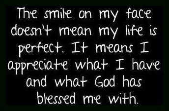 Disini Kasihku Tertumpah Dibalik Senyuman