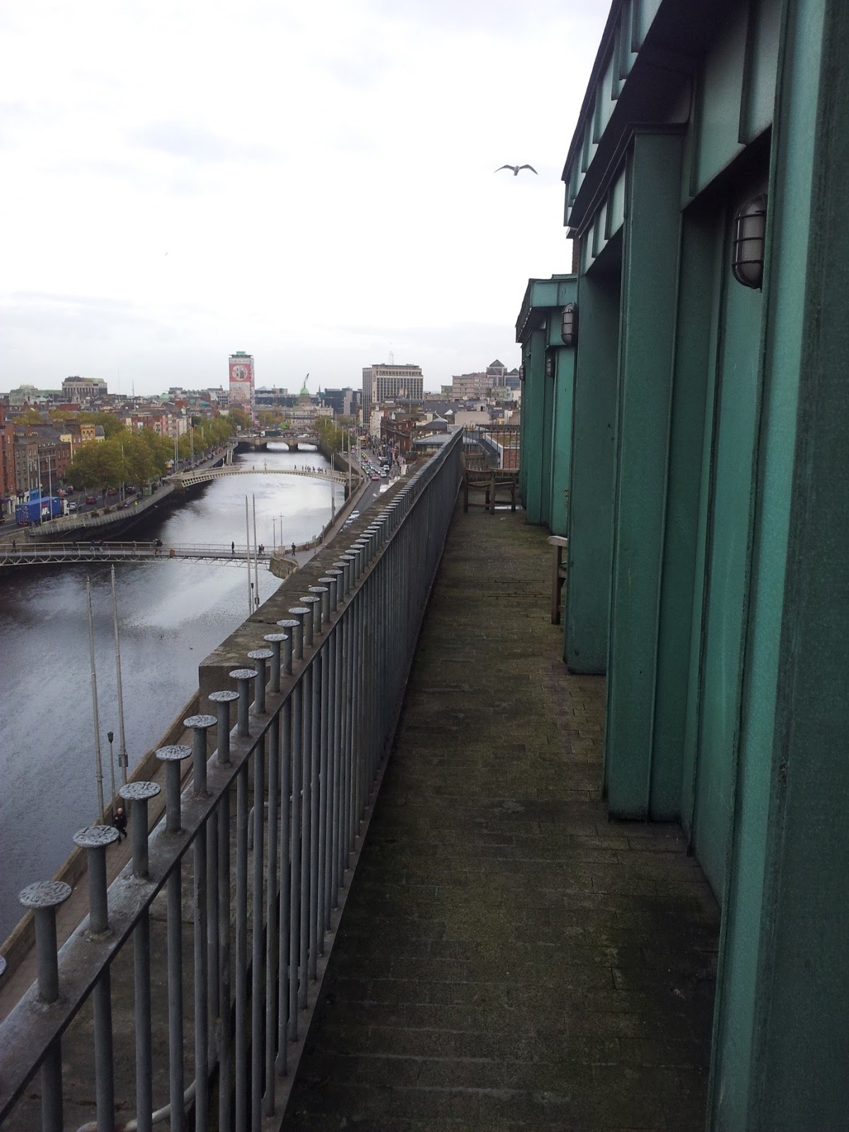 CherrySue, Doin' the Do Luxury Penthouse Living in The Clarence Hotel