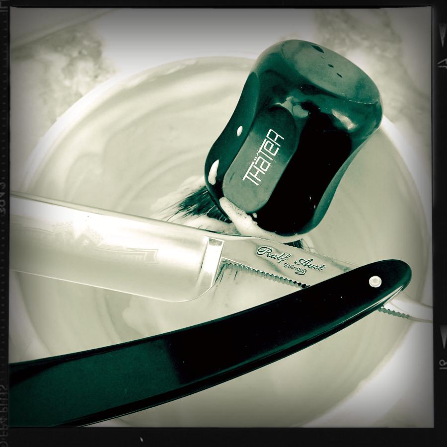 Straight Razor Magazine Shaving Tutorial