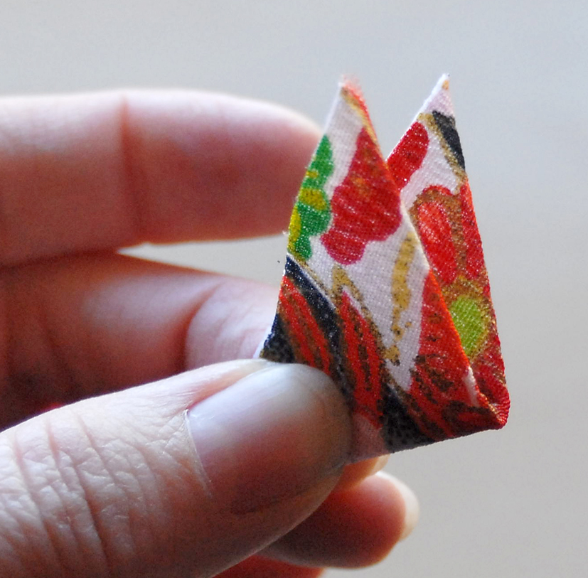 Kimono Reincarnate How to Make Japanese "Kanzashi" Style Flower Brooches
