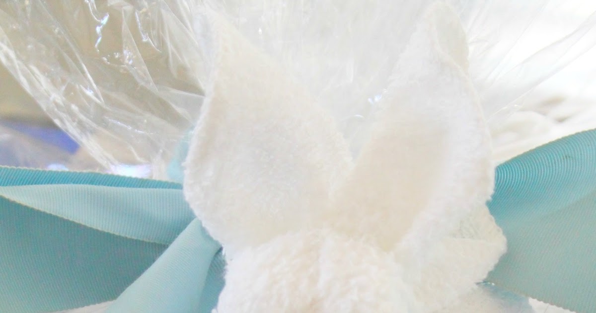 dreamingincolor How to Make a Bunny Washcloth {tutorial}
