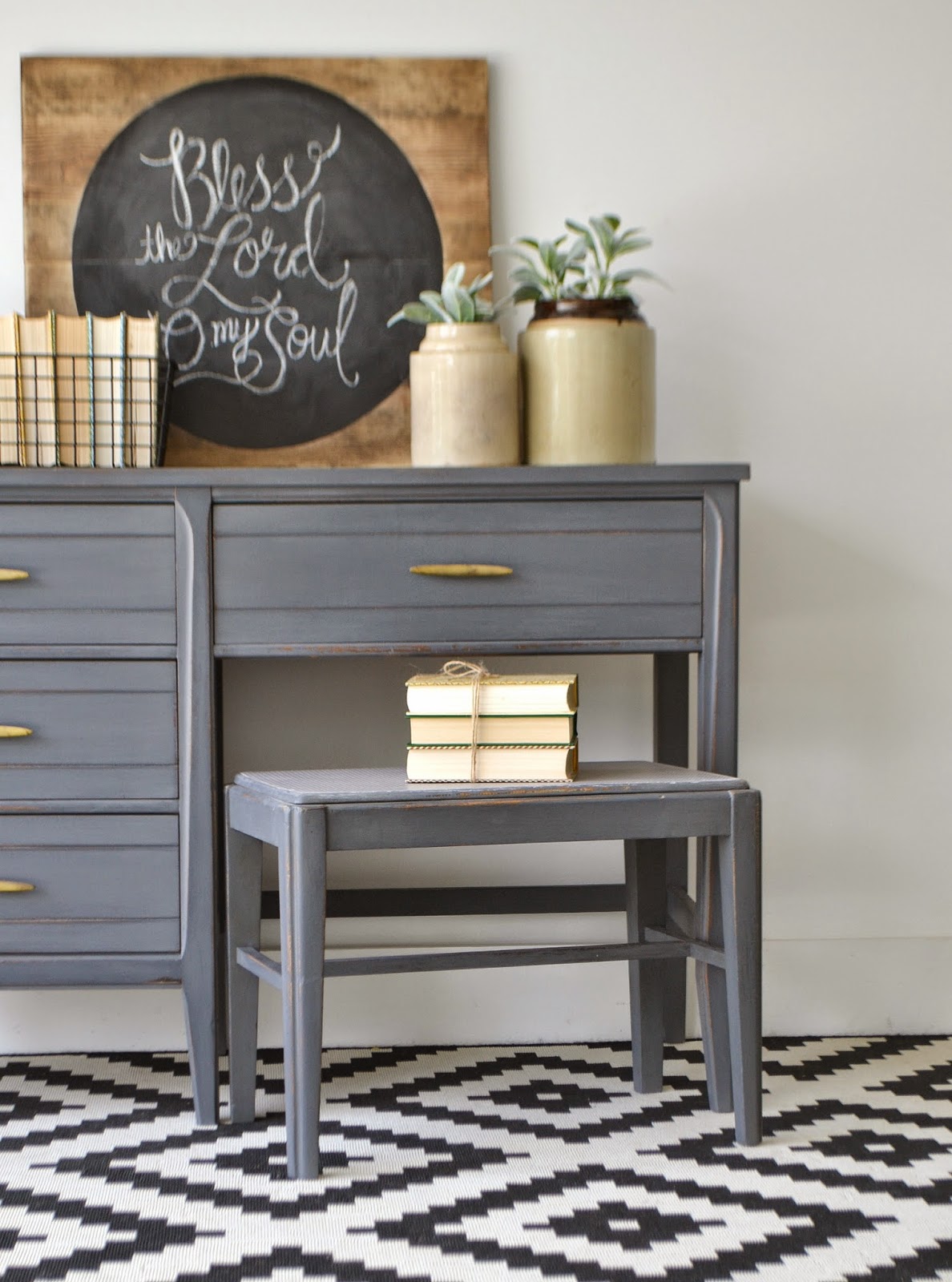 Funky Junk Painting Furniture with Deco Art Chalky Finish Paint