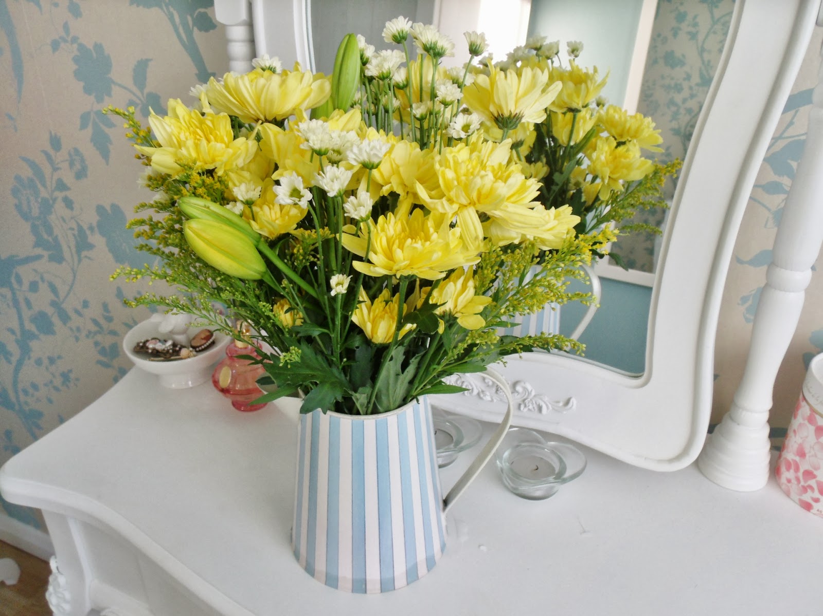 Bloom & Wild Letterbox Flowers & Giveaway ♥ Victoria's Vintage Blog