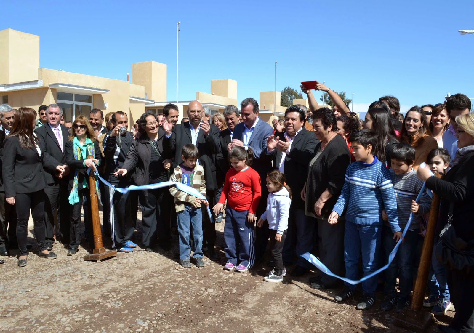 60 familias cumplieron el sueño de la vivienda propia | Prensa Guaymallén