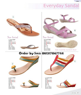 sepatu sendal dan sepatu sandal wanita selalu tersedia untuk wanita