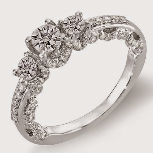 antique diamond engagement ring
