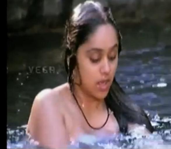 Endless Wallpaper Aswathy Menon Ramunni (innocent) is a local patriarch who helps the needy by lending them money. endless wallpaper blogger