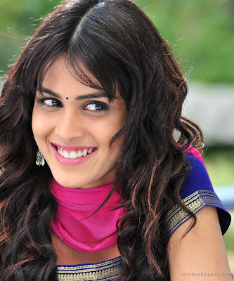 Heroine Photos Hot Gallery: Heroine Genelia Photos