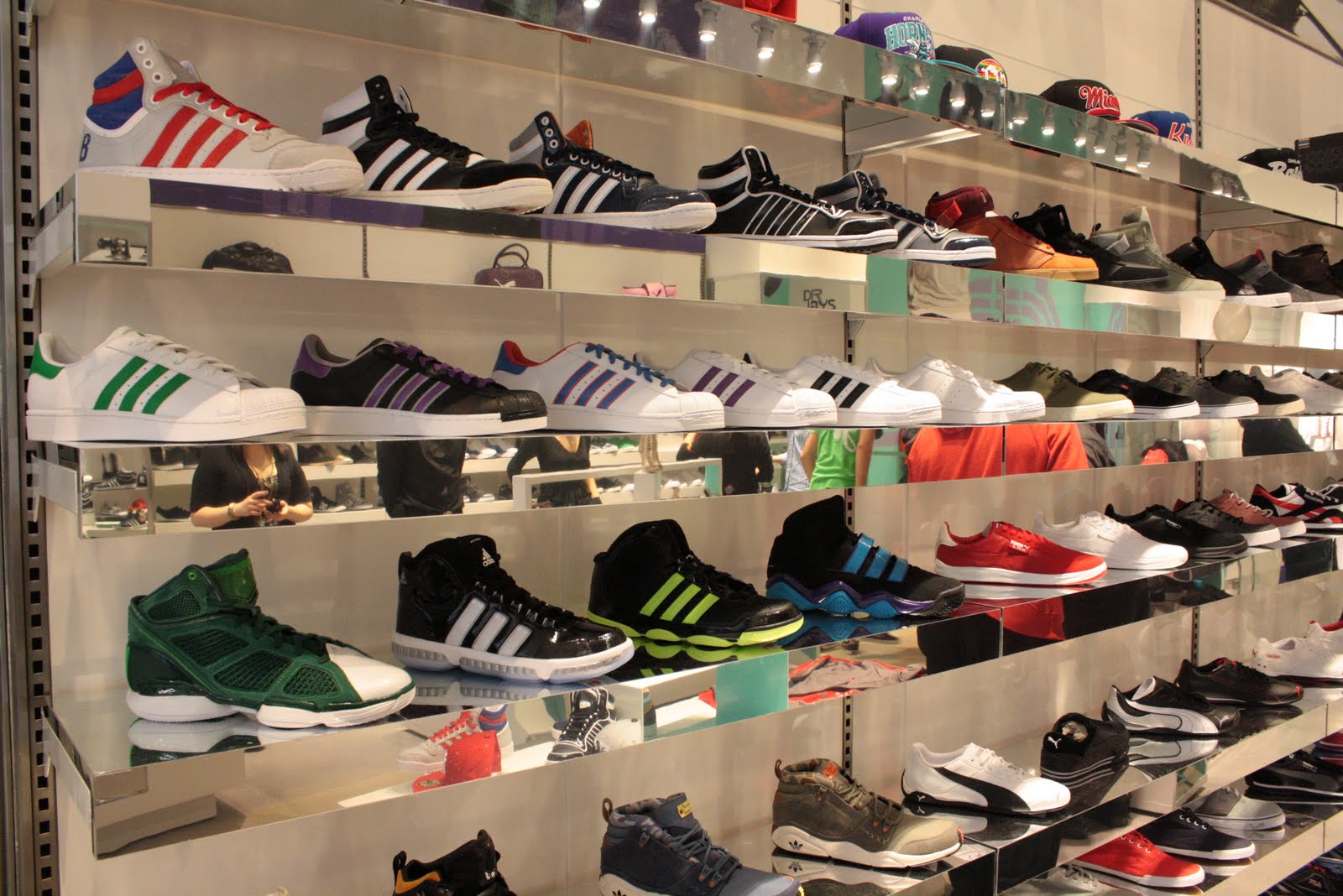 Dr. Jays Stores New Dr Jay's Flagship Store Midtown Manhattan InStore