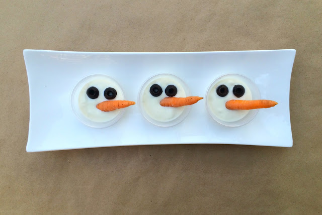 Snowman Veggie Cups - Festive Holiday Appetizers for Kids | www.jacolynmurphy.com