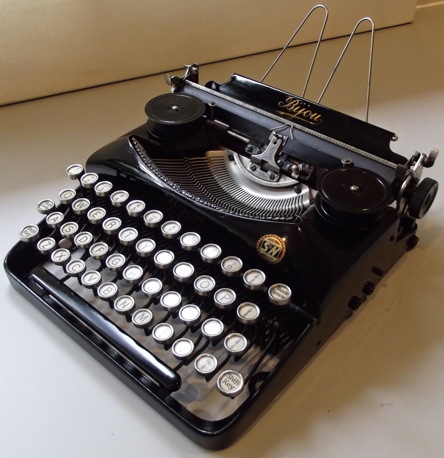 oz.Typewriter Top 10 1920s Portable Typewriters