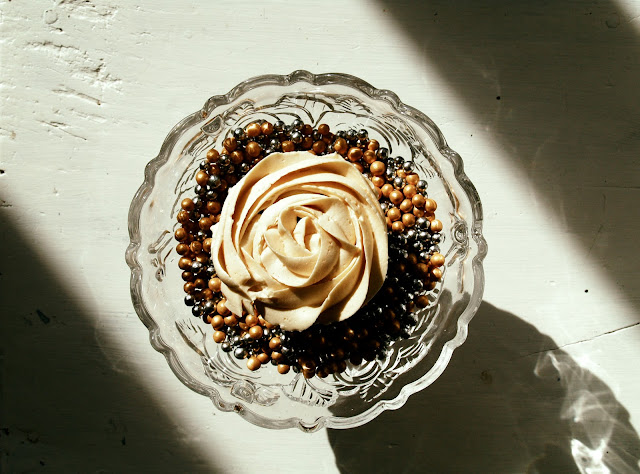 Banan cupcakes med karamel frosting