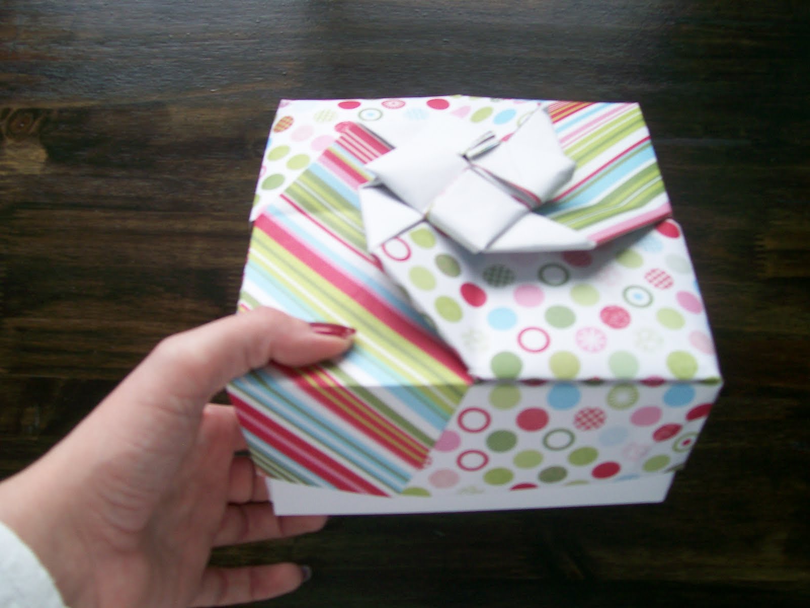 pin kotak kado exlusive by planet box hantaran pengantin pin kotak kado exlusive by planet box hantaran pengantin