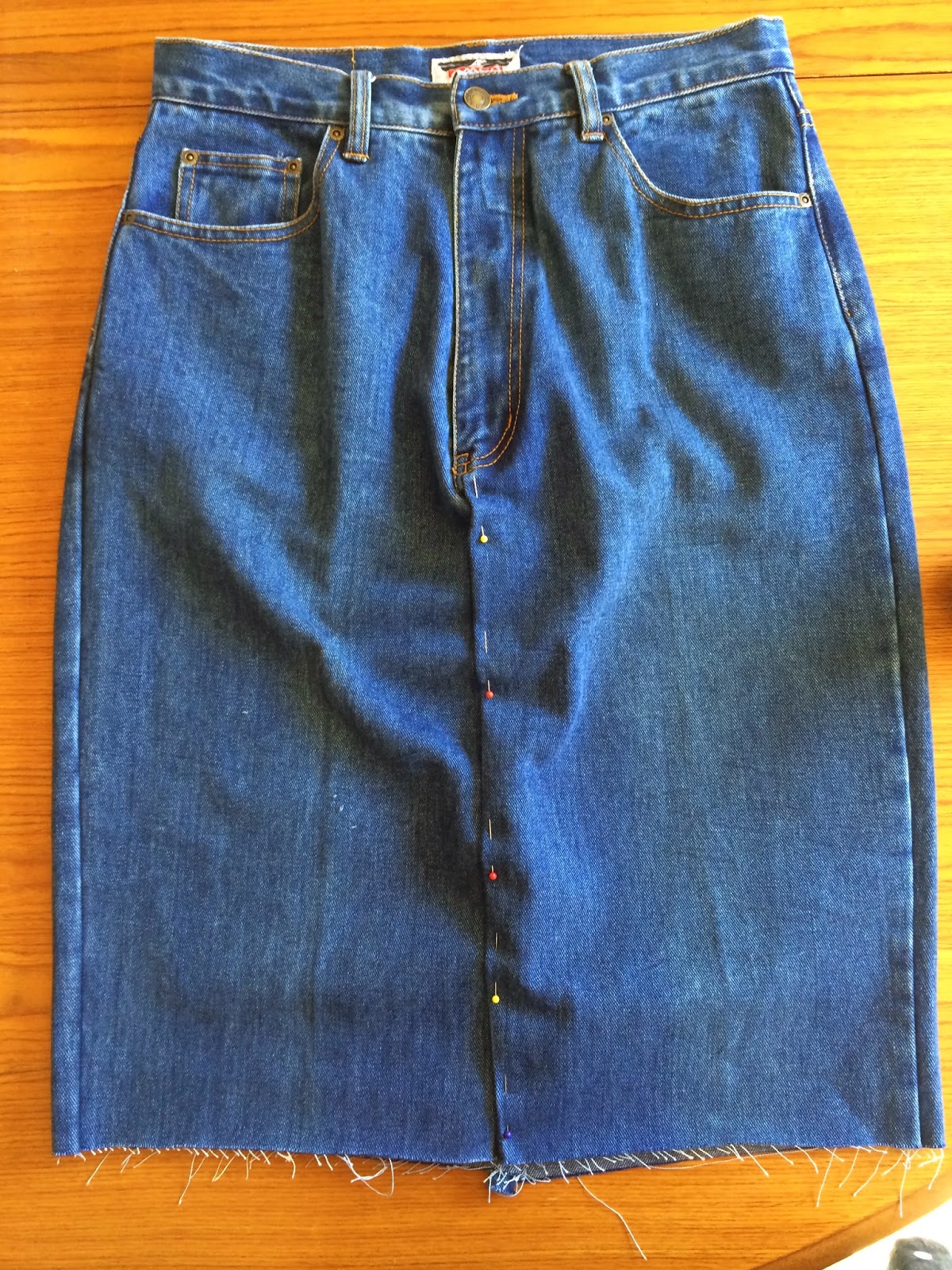 Sewing the 60s Tutorial Mum Jeans turned tube skirt