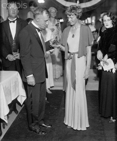 amelia earhart disappearance awards and achievements amelia earhart accomplishment