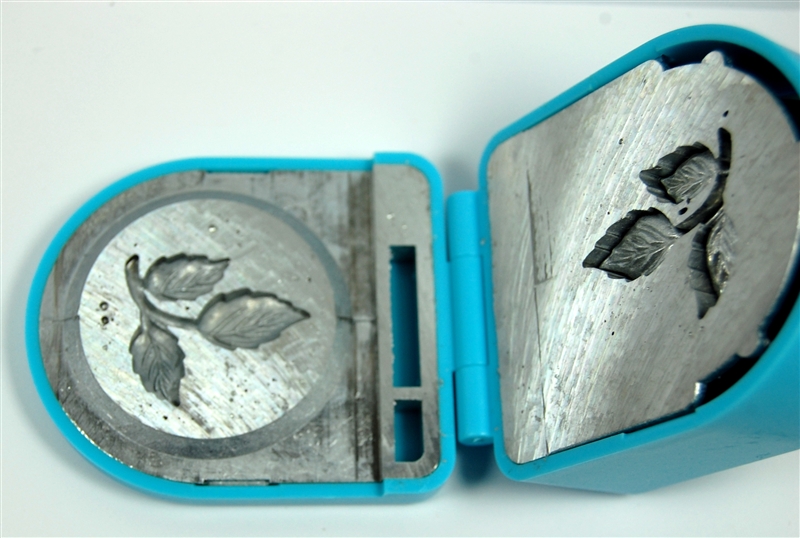 Capadia Designs Embossed Leaf Punches