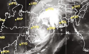 PHAILIN Hits Odisha, Andhra, Bihar 2013