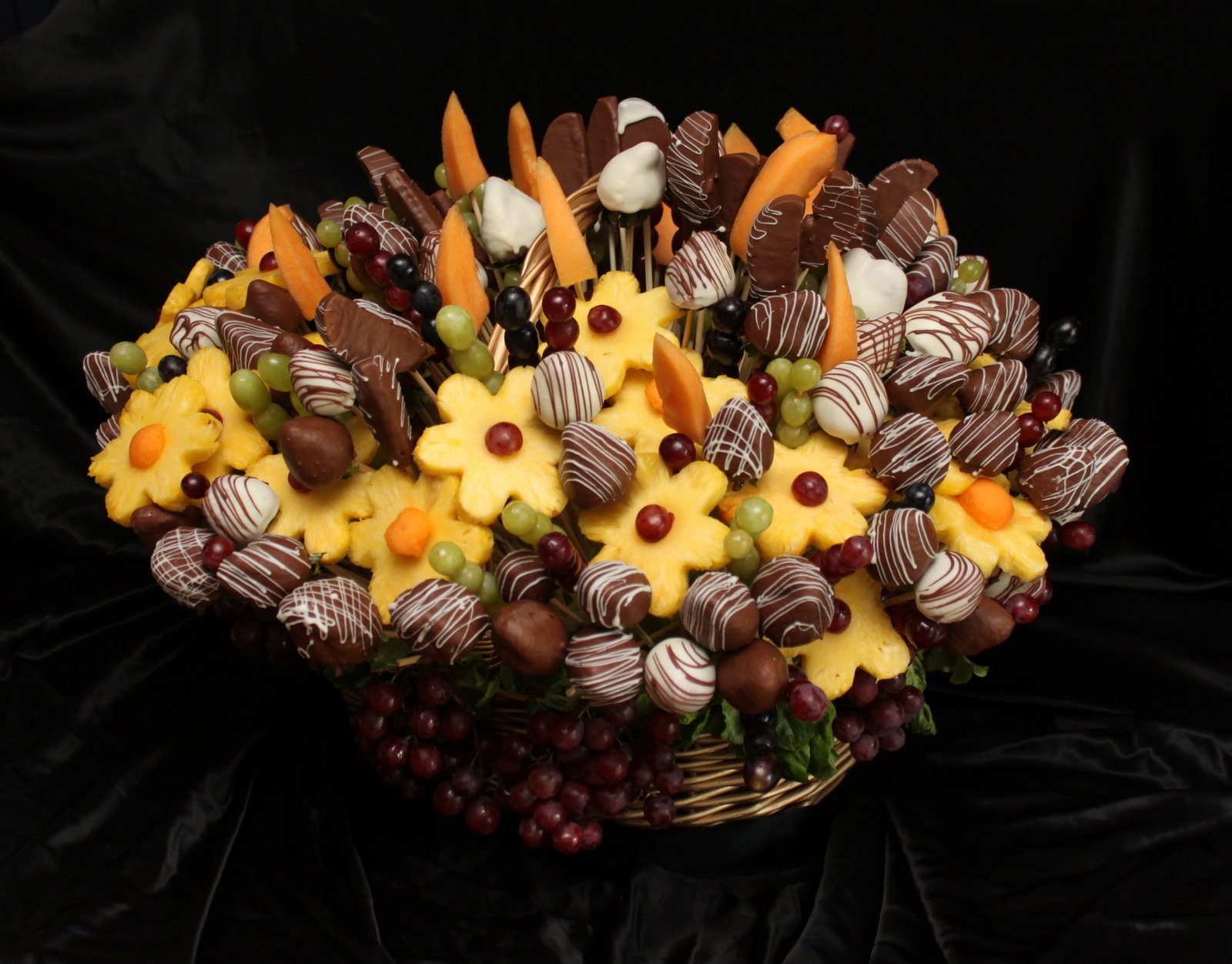 Amazing Grace Cakes Fruit Basket