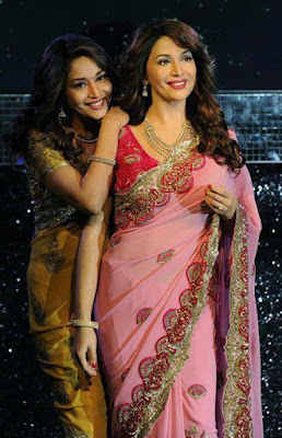 madhuri-dixit-wax-statue-01.jpg