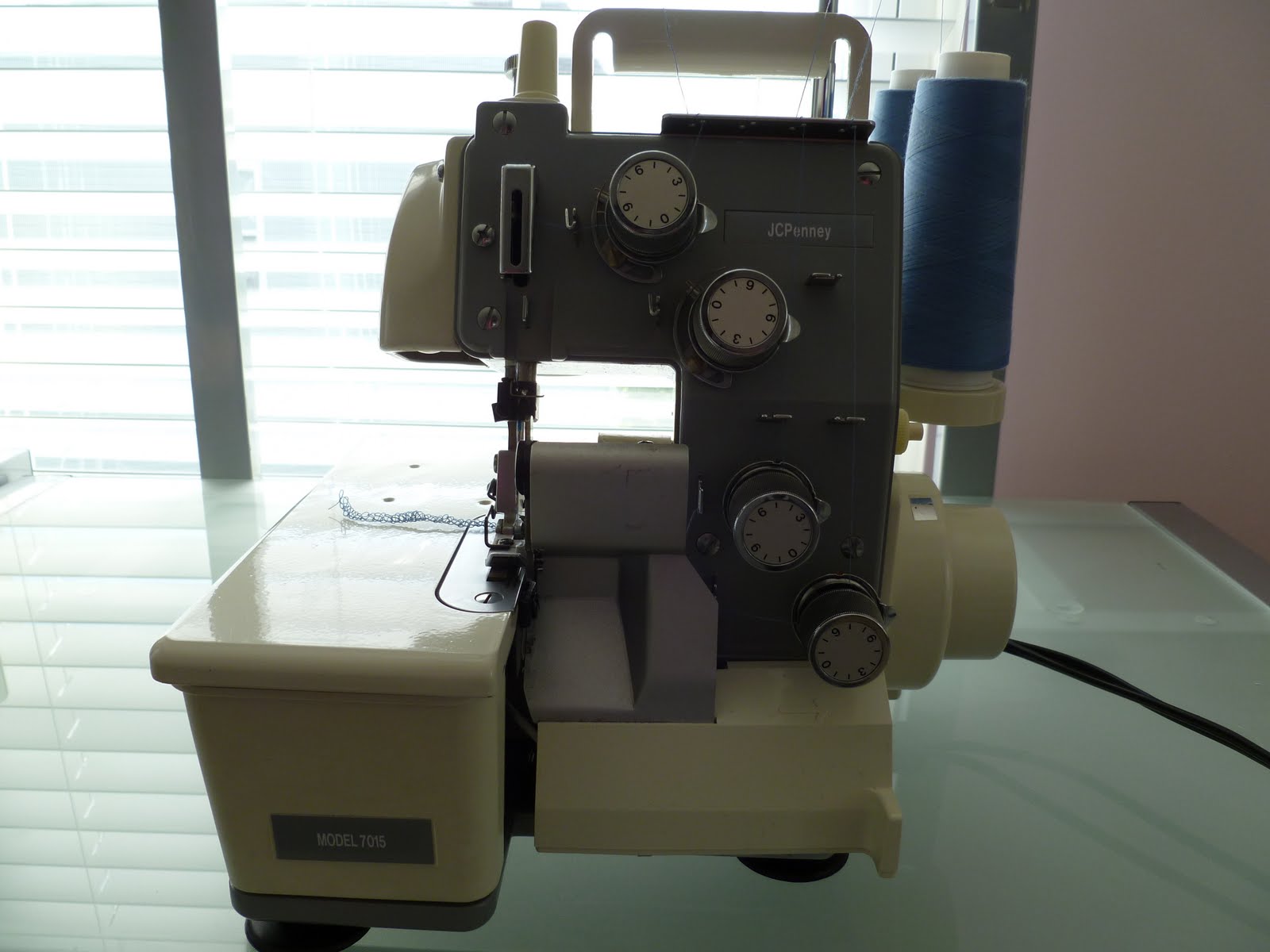 Seams Like Paradise Serger Review JC Penney Model 7015