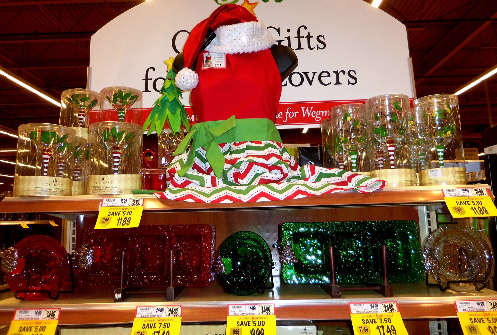 A DEBBIEDABBLE CHRISTMAS Christmas in the Stores Wegman's & Kohl's
