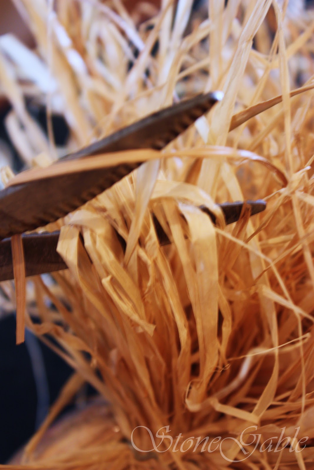 StoneGable RAFFIA WREATH TUTORIAL