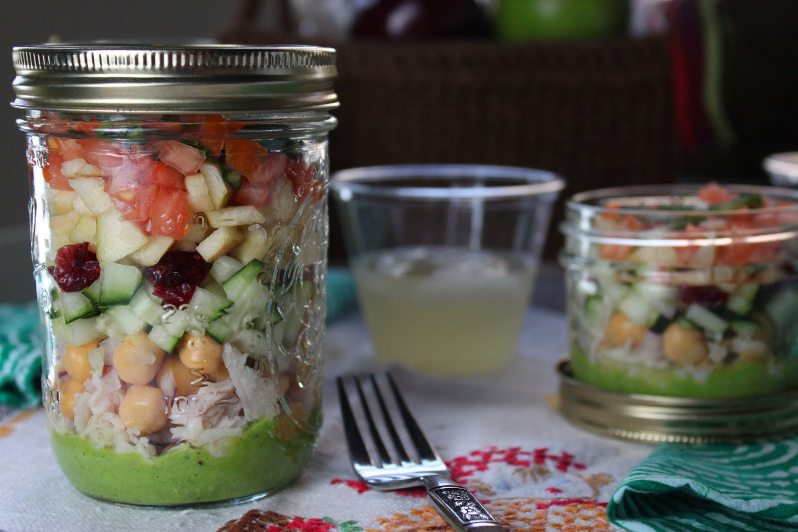 Fat and Happy Blog Glorius Green Picnic with Mason Jar Turkey Chickpea