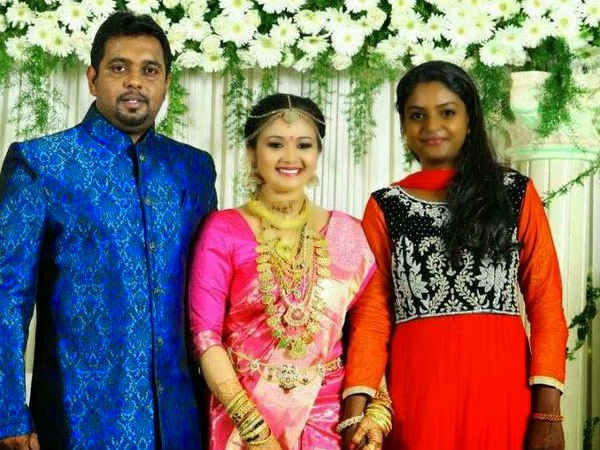 Fun Zone Serial Actress Premi Viswanath Charmila, kishore sathya wash dirty linen in public. fun zone blogger