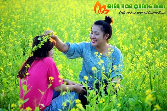 [Image: Tao-dang-voi-gioi-tre-Ha-Thanh-ben-vuon-hoa-cai-13.jpg]