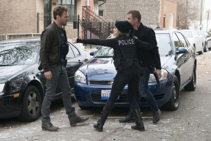 Chicago PD - Episode 2.10 - Shouldn't Have Been Alone - Promotional Photos