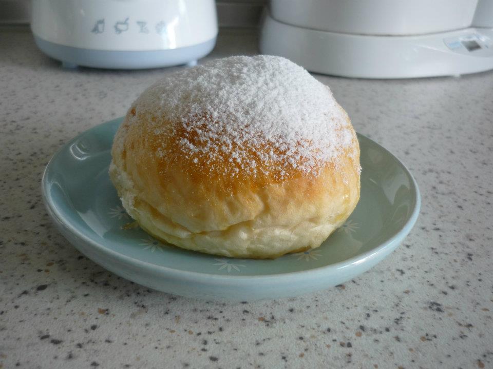 The Thankful Housewife Butter buns using Japanesestyle sweet bun