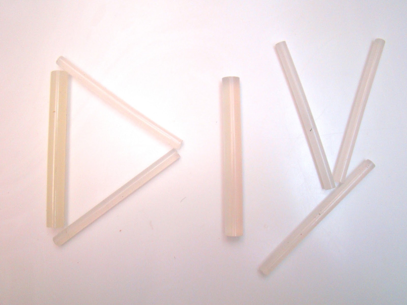 DIYs by Megi D. Makeup Brush Washer and Dryer