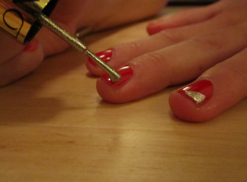 4. You have yourself some festive nails for the holidays!