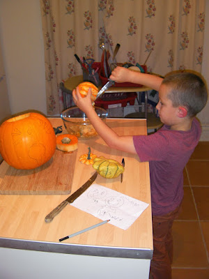 cutting pumpkins and gourds for halloween