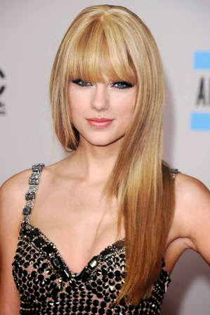 foto taylor swift di acara American Music Awards 2010 foto taylor swift di acara American Music Awards 2010