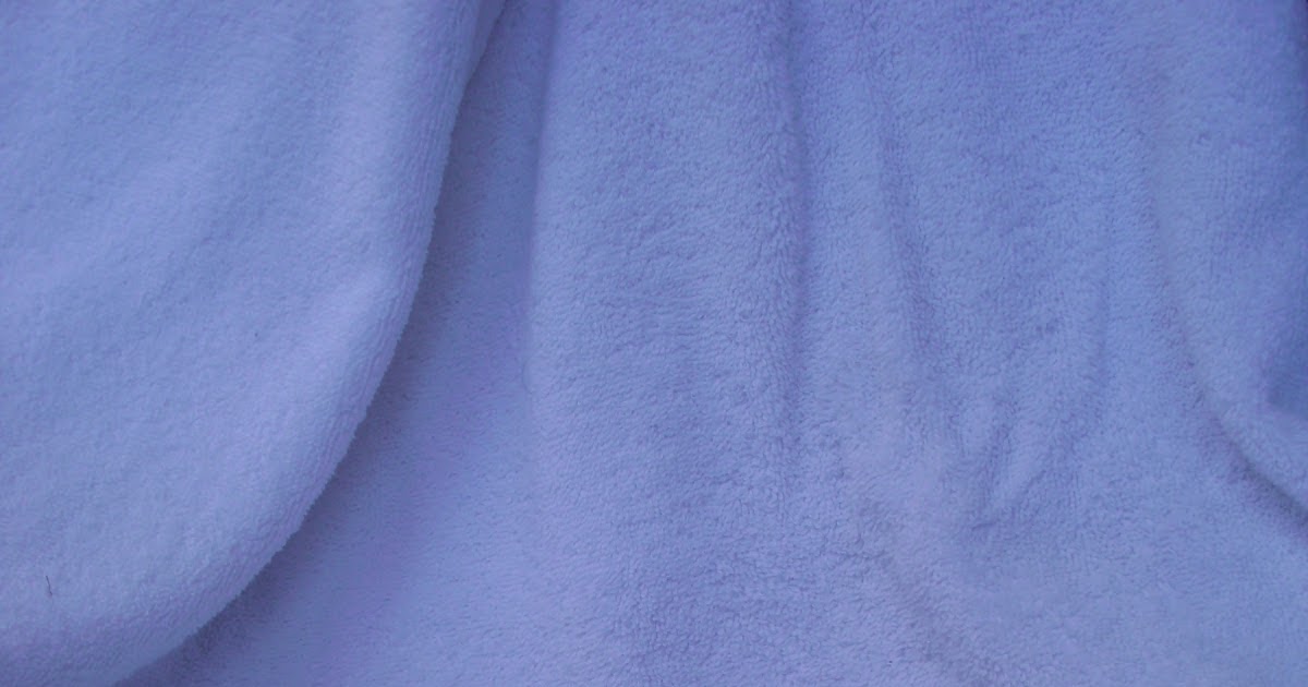 Ana y su baúl: UNA TOALLA PARA EL BAÑO