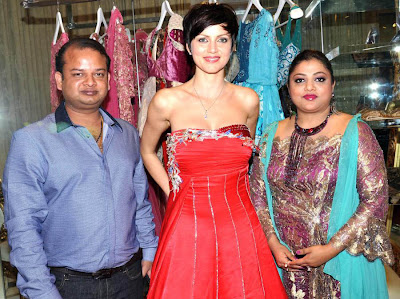 yana gupta & veena malik at studio 169 launch actress pics