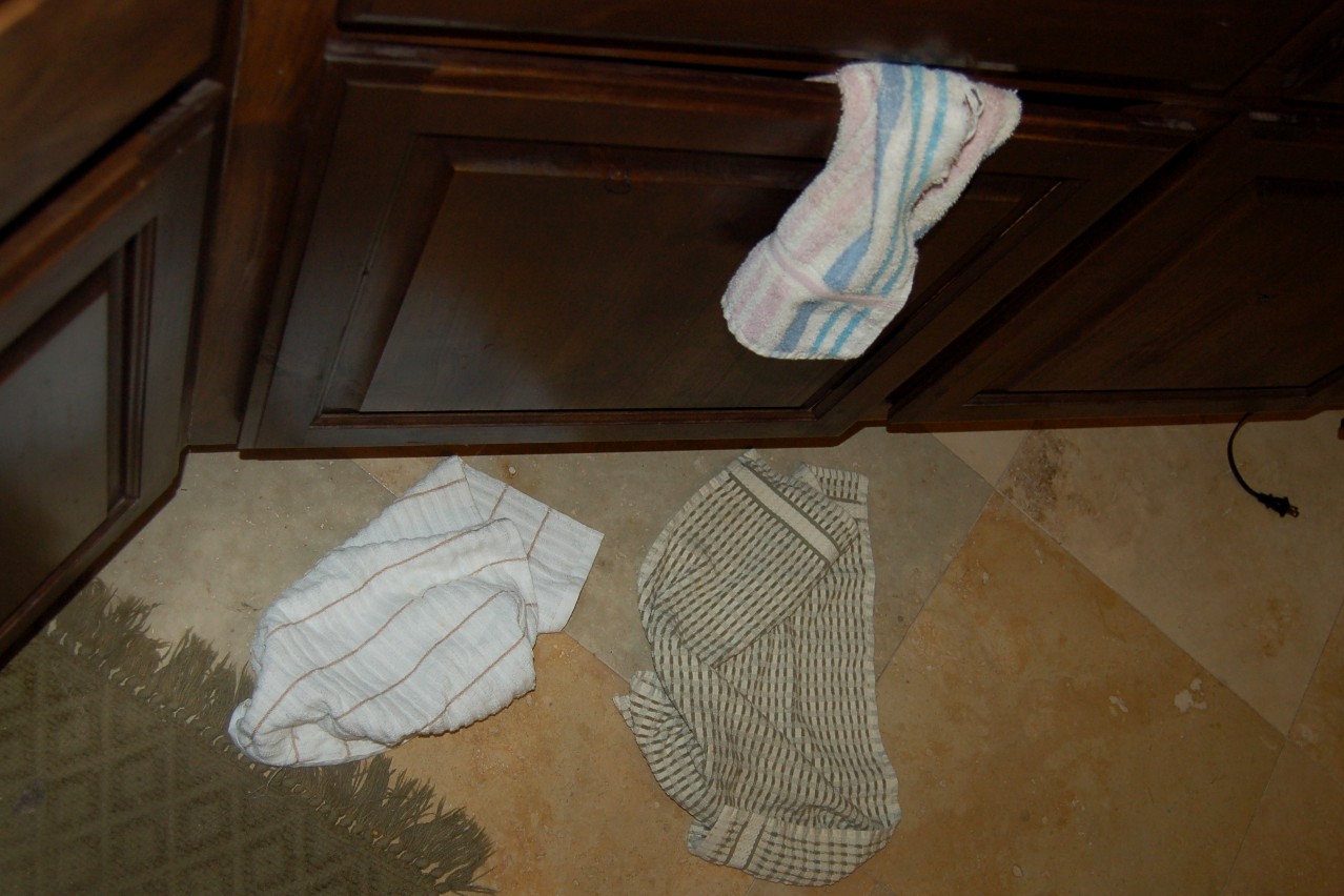 DIY Stay Put Kitchen Towel