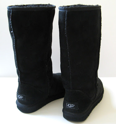 black classic uggs size 6 black classic uggs size 6