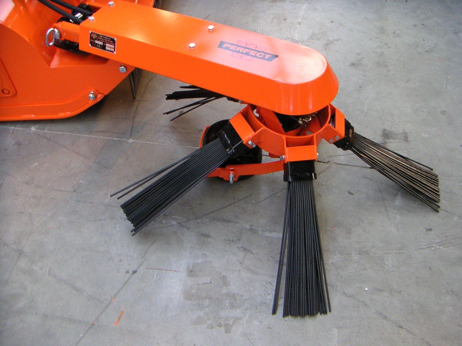 Maquinaria Agrícola - SERMAGASA S.L. : BARREDORAS DE HOJAS Y RESTOS DE