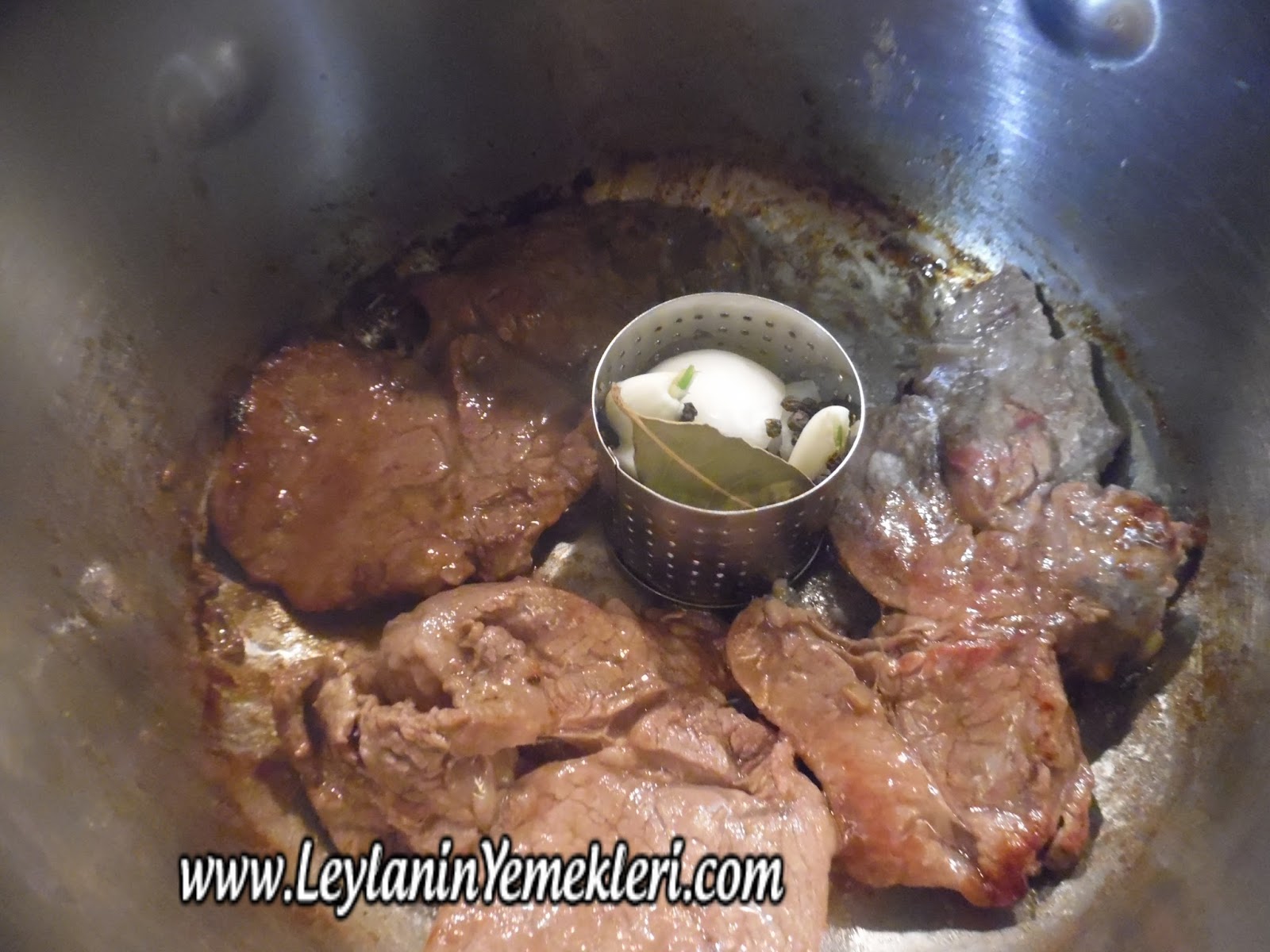 Düdüklü Tencerede Antrikot Pişirme Yemek Tarifleri