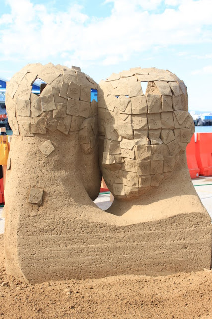 Joris Kivits's unique sculpture at U.S Sand Sculpting Challenge 2012 in San Diego, California, USA Joris Kivits's unique sculpture at U.S Sand Sculpting Challenge 2012 in San Diego, California, USA