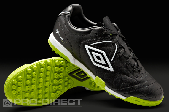 umbro turf shoes