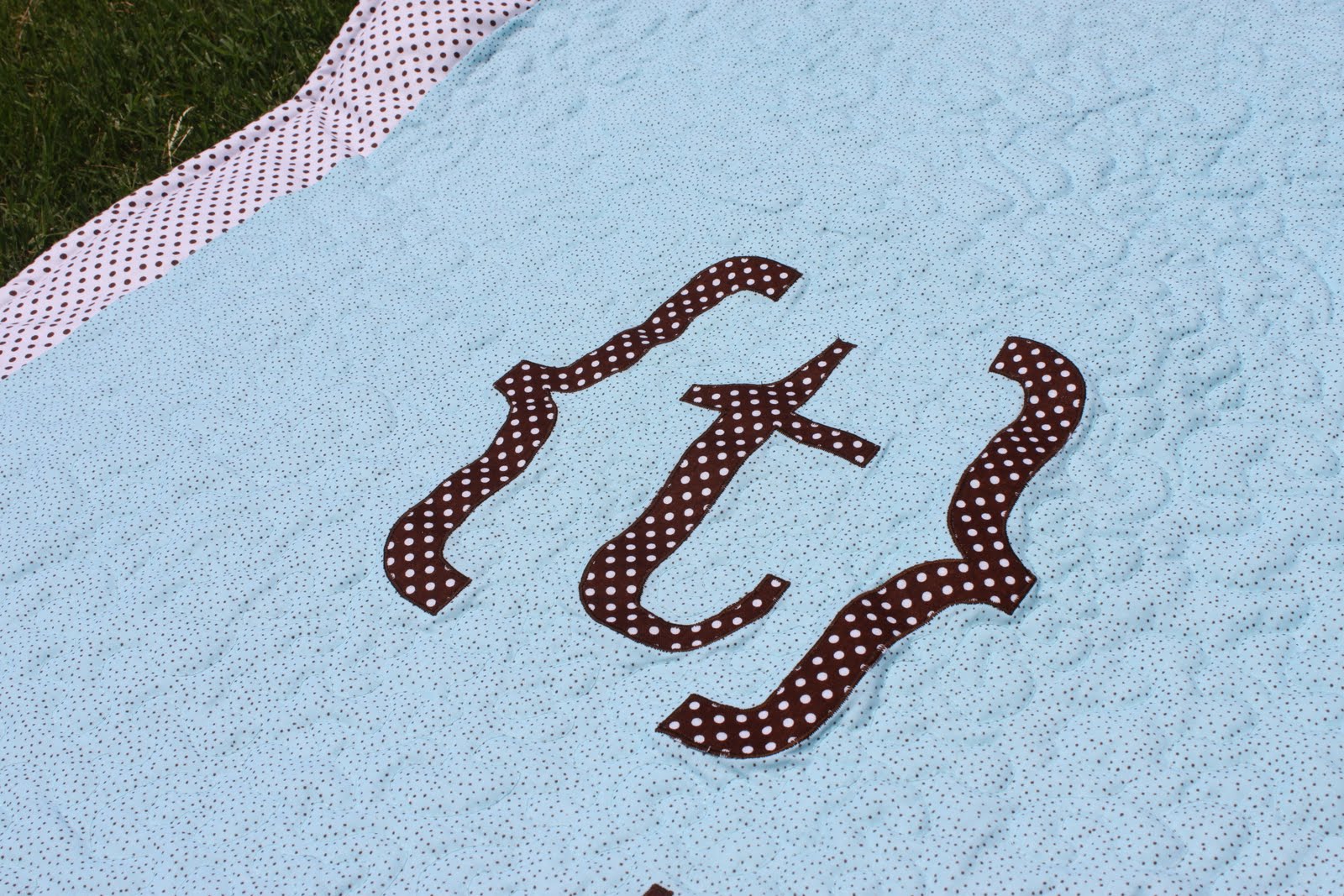 a little of this, a little of that {Modern} Baby Monogram Quilt
