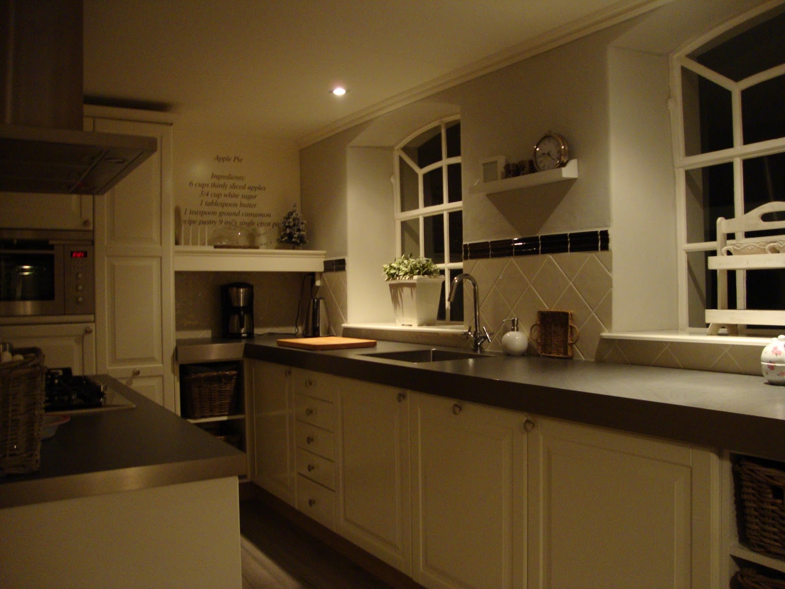 Lampen keukeneiland: indirecte led verlichting in nieuwbouwwoning ...