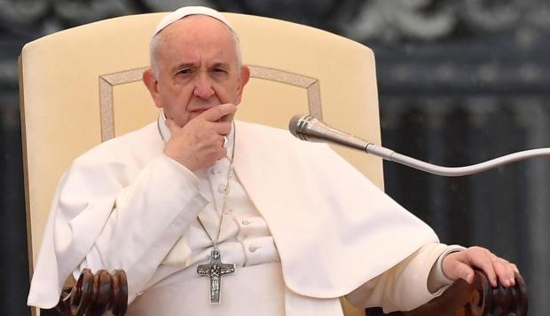 El papa pide a los católicos que sean los santos de Bulgaria