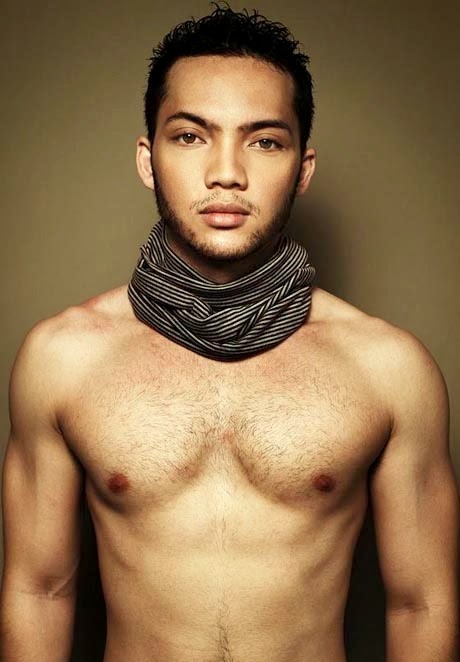 Reggie Gantira hirtless Reggie Gantira Shirtless
