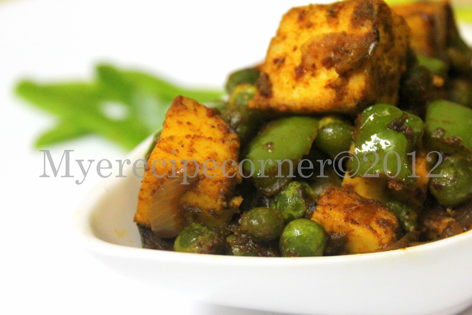 Mye's Kitchen Paneer Peas Capsicum Masala