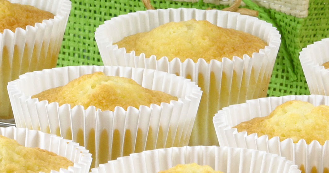 The Creative Cake Academy PEELING CUPCAKE WRAPPERS WE THINK WE HAVE